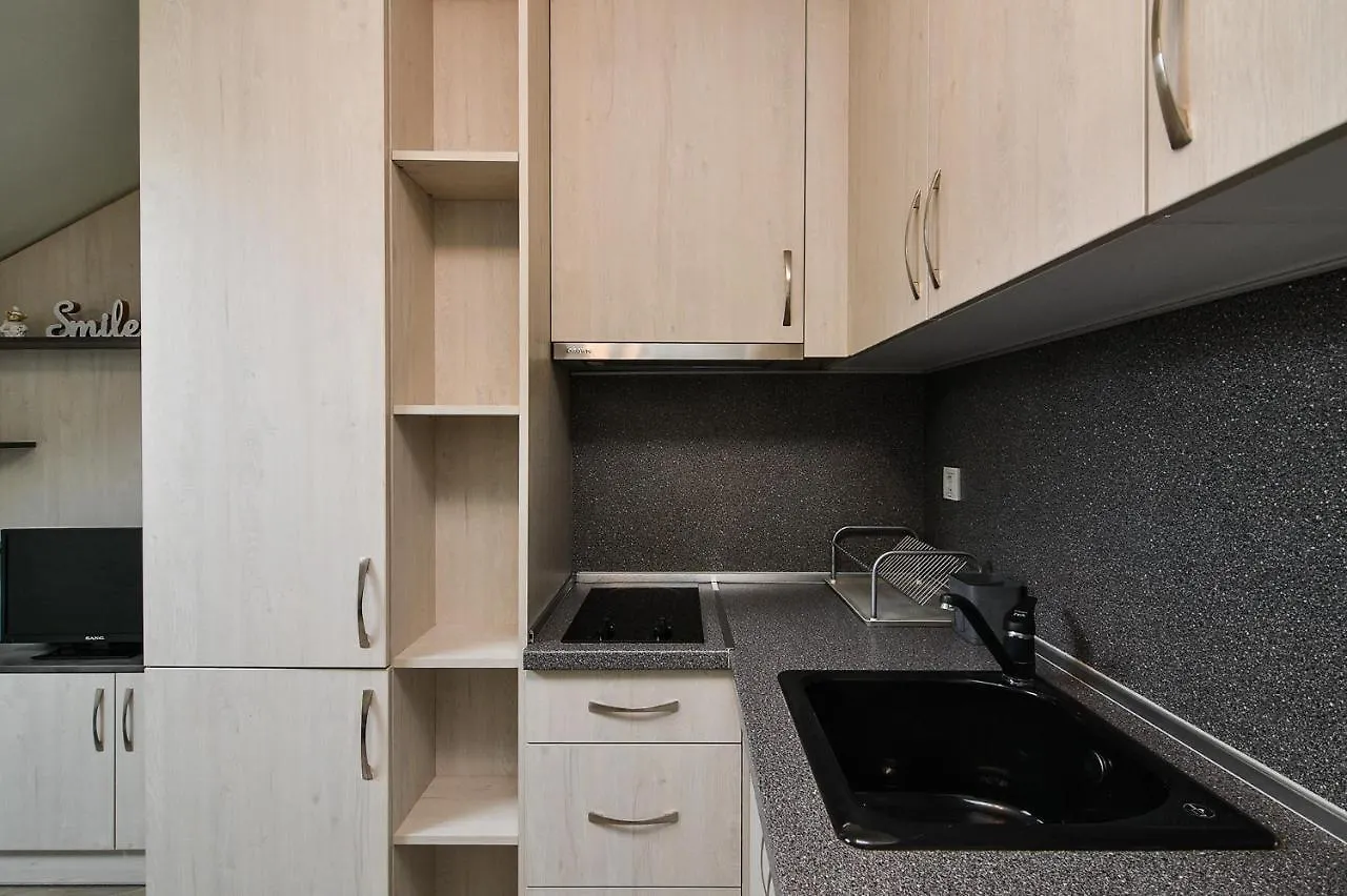 Small Studio On Budget In The Heart Of City Varna